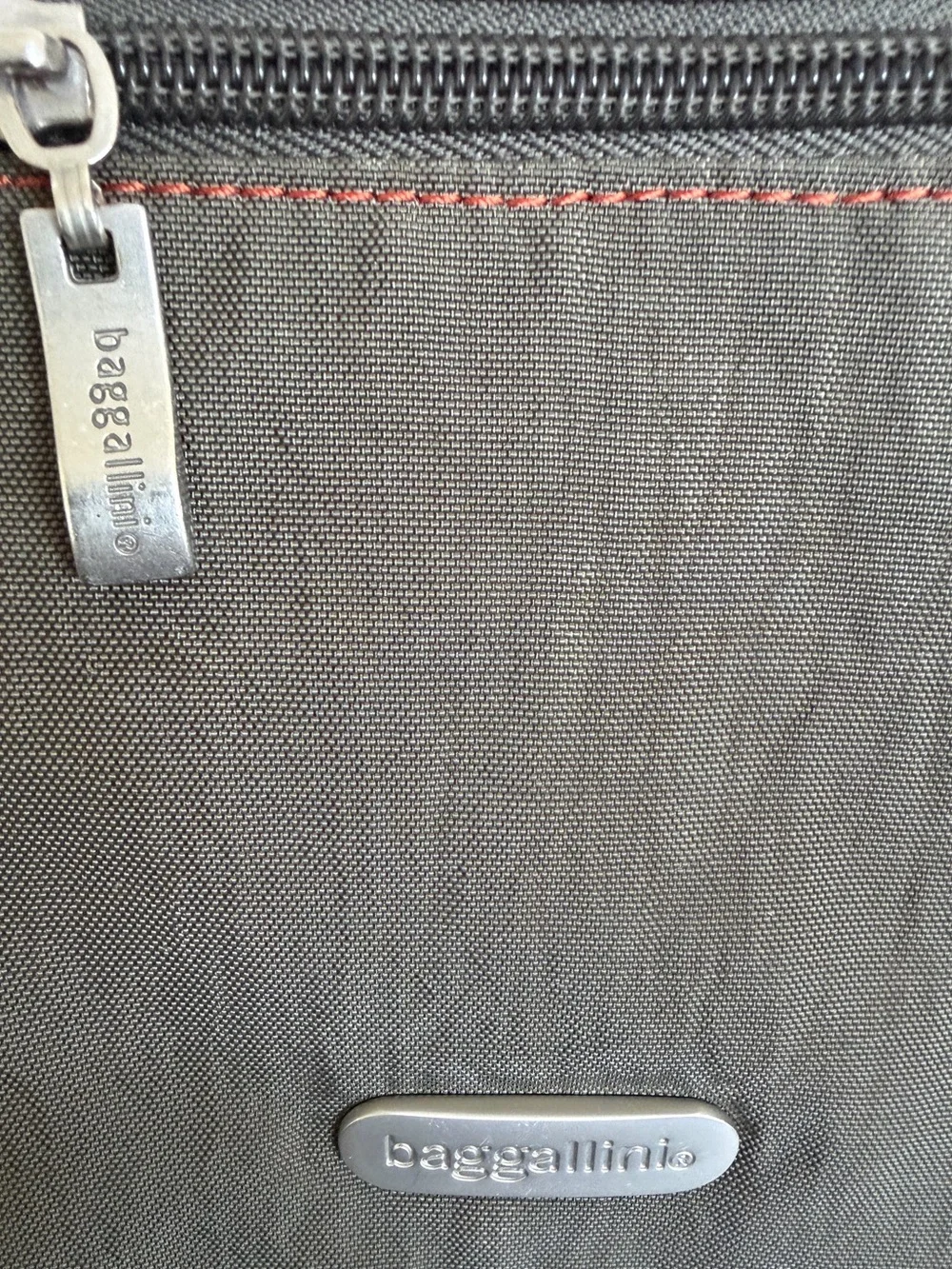 Baggallini Olive Green Crossbody Bag Orange Stitching Travel Organizer
